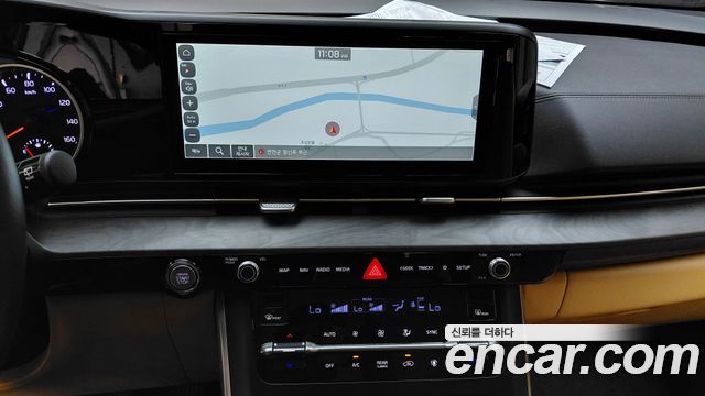 Kia Canival 2023 — photo 18
