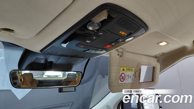 Kia Canival 2023 — photo 26