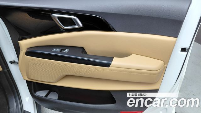 Kia Canival 2023 — photo 15
