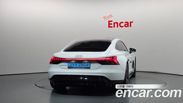 Audi e-tron GT 2023 — photo 4