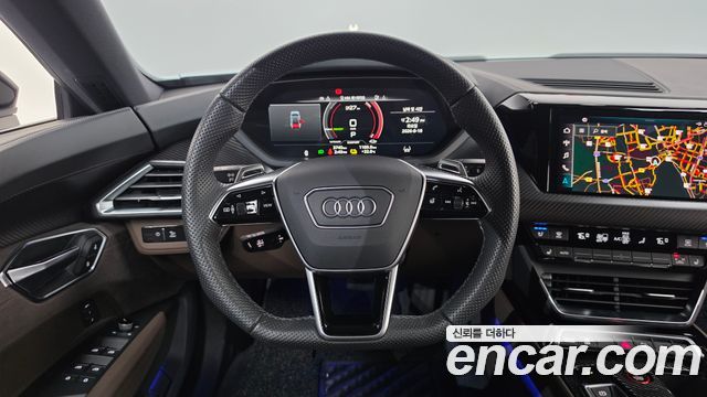 Audi e-tron GT 2023 — photo 20