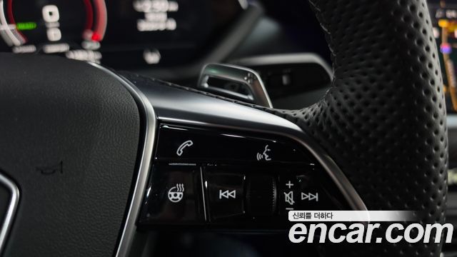 Audi e-tron GT 2023 — photo 23