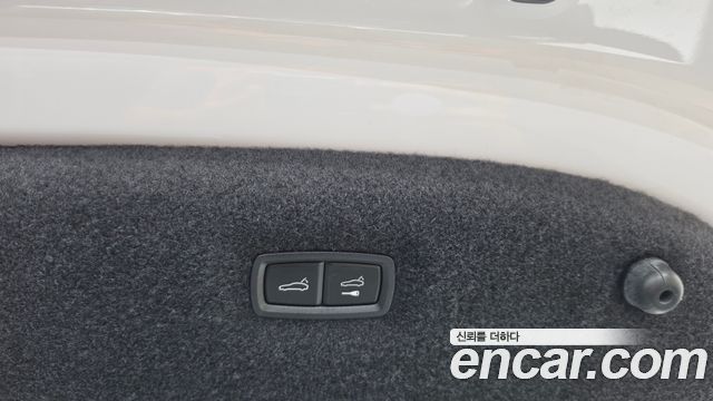 Audi e-tron GT 2023 — photo 26