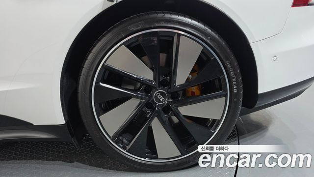 Audi e-tron GT 2023 — photo 7