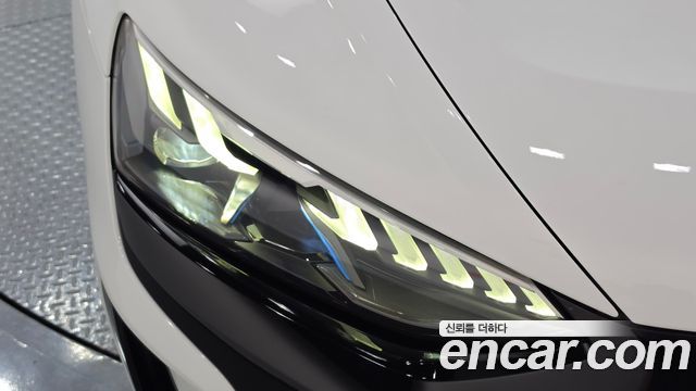 Audi e-tron GT 2023 — photo 8