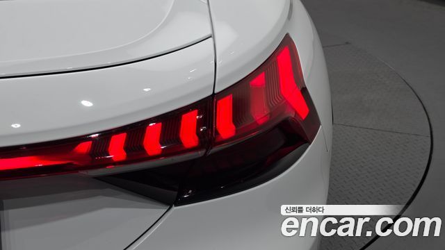 Audi e-tron GT 2023 — photo 9