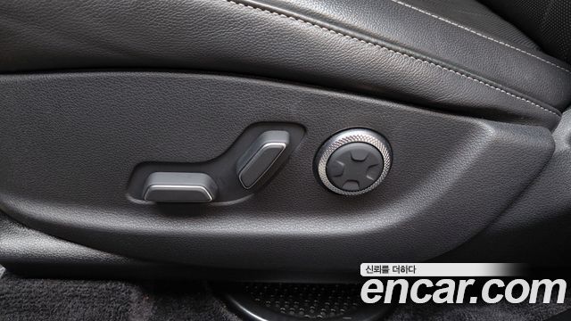 Genesis GV80 2021 — photo 31
