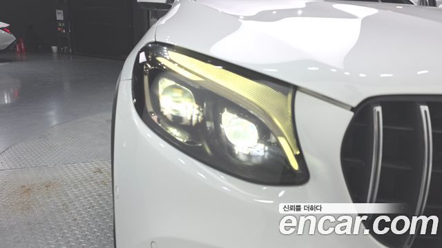 Mercedes-Benz GLC-Class 2018 — photo 8