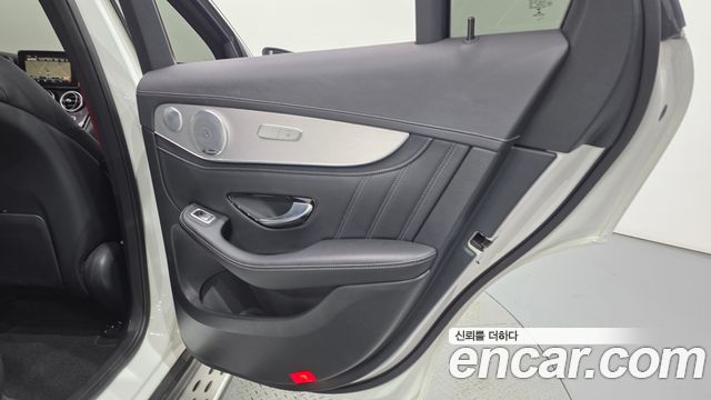 Mercedes-Benz GLC-Class 2018 — photo 15