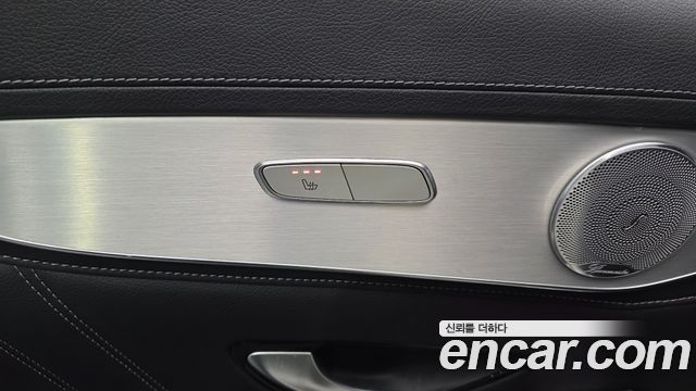 Mercedes-Benz GLC-Class 2018 — photo 28