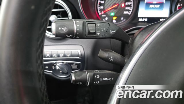 Mercedes-Benz GLC-Class 2018 — photo 30
