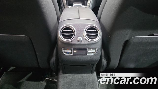 Mercedes-Benz GLC-Class 2018 — photo 35