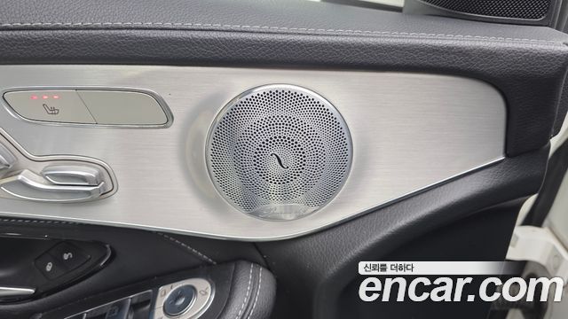 Mercedes-Benz GLC-Class 2018 — photo 36