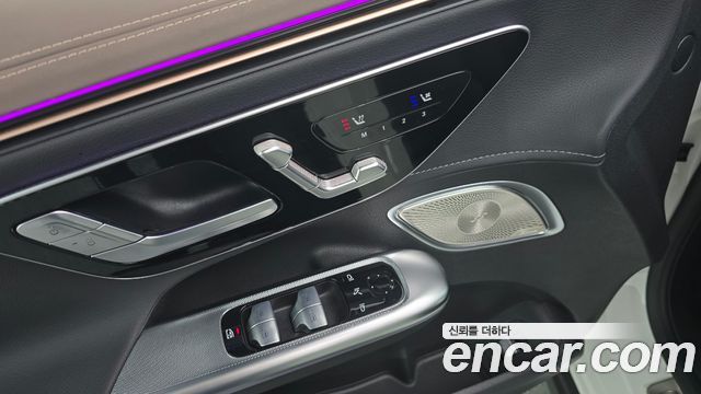 Mercedes-Benz EQE 2023 — photo 27