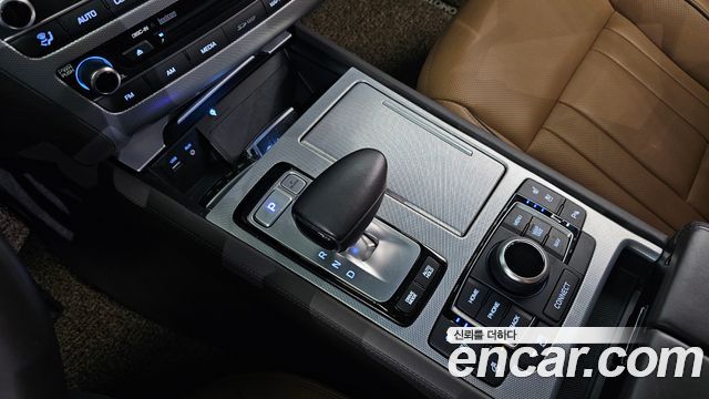 Genesis G80 2018 — photo 12