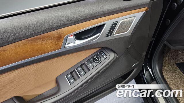 Genesis G80 2018 — photo 19