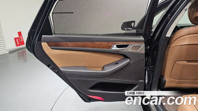 Genesis G80 2018 — photo 15