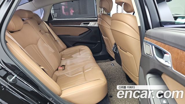Genesis G80 2018 — photo 16