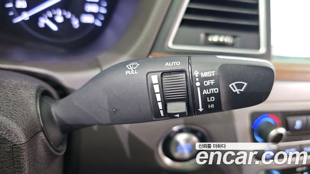 Genesis G80 2018 — photo 28
