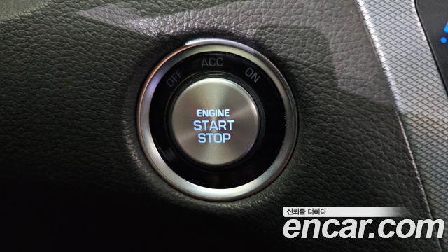 Genesis G80 2018 — photo 31