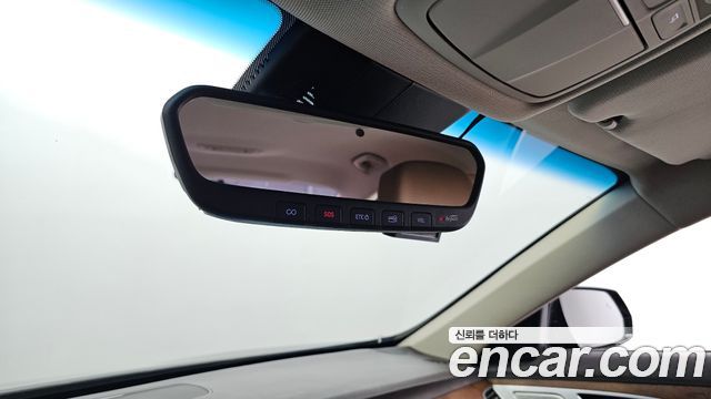 Genesis G80 2018 — photo 34
