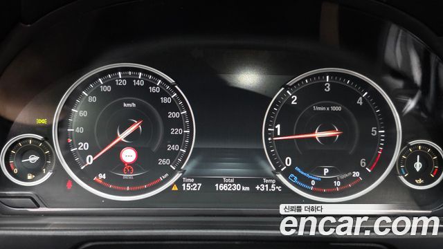 BMW 5-Series 2014 — photo 8