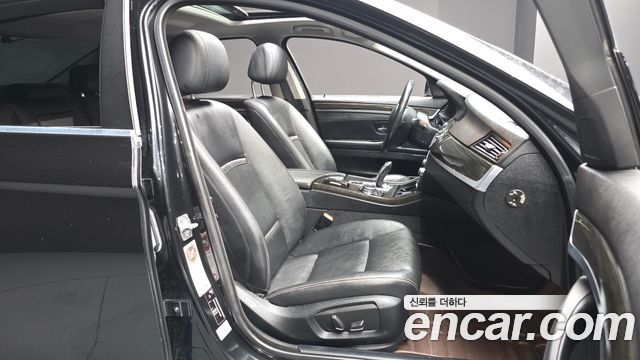 BMW 5-Series 2014 — photo 11