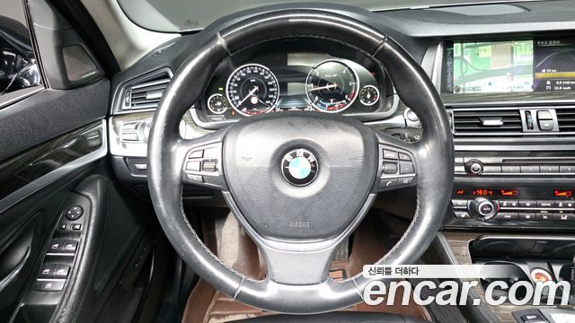 BMW 5-Series 2014 — photo 13