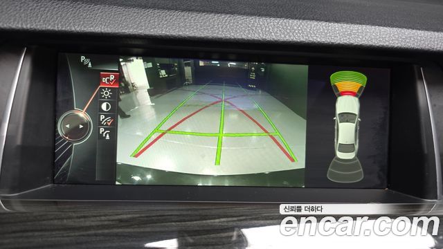 BMW 5-Series 2014 — photo 15