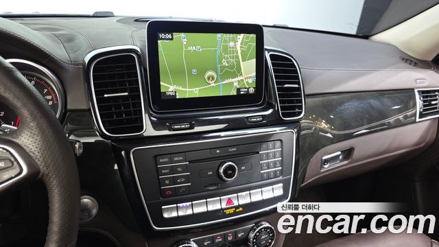 Mercedes-Benz GLS-Class 2017 — photo 14