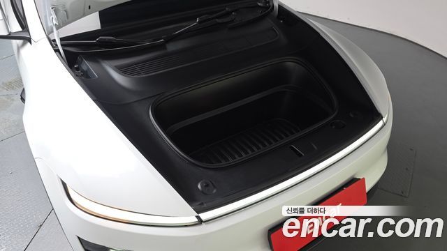 Tesla Model Y 2025 — photo 6