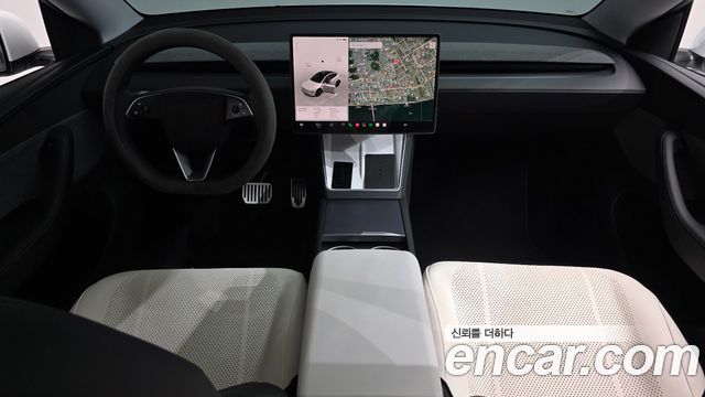 Tesla Model Y 2025 — photo 10