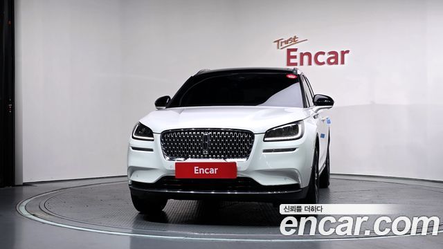 Lincoln Corsair 2022 — photo 3