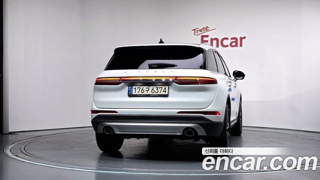Lincoln Corsair 2022 — photo 4