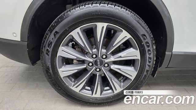 Lincoln Corsair 2022 — photo 5