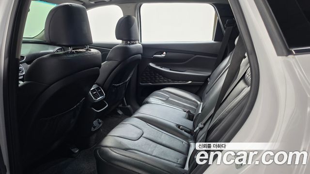 Hyundai Santafe 2019 — photo 17