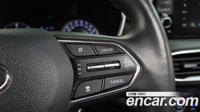 Hyundai Santafe 2019 — photo 22