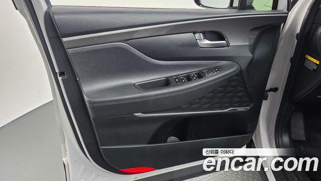 Hyundai Santafe 2019 — photo 14