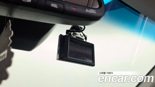 Hyundai Santafe 2019 — photo 27