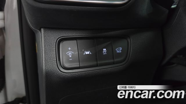 Hyundai Santafe 2019 — photo 29