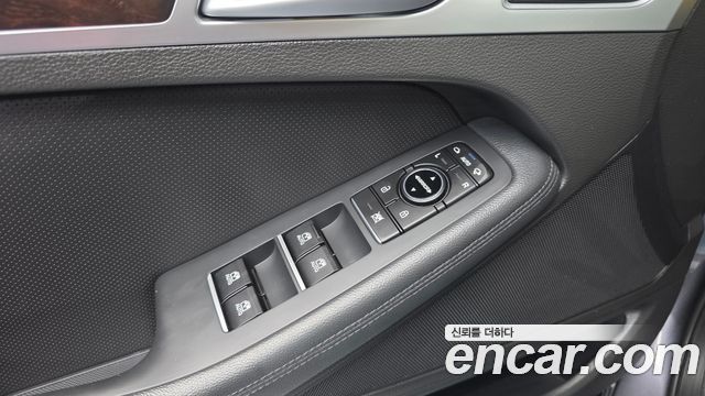 Hyundai Genesis 2016 — photo 17