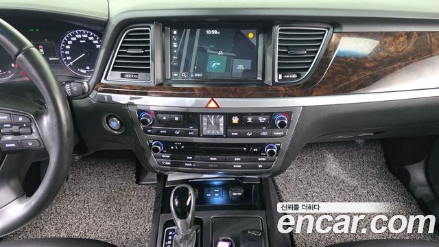 Hyundai Genesis 2016 — photo 22