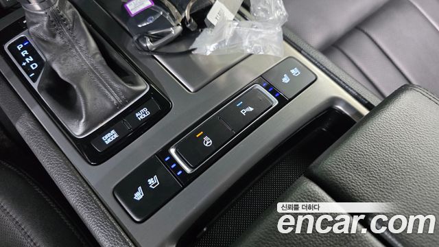 Hyundai Genesis 2016 — photo 24