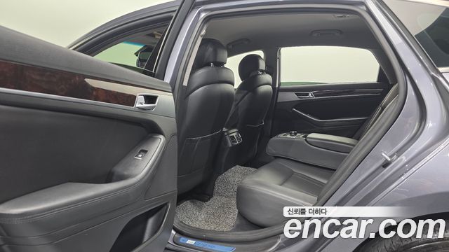 Hyundai Genesis 2016 — photo 27