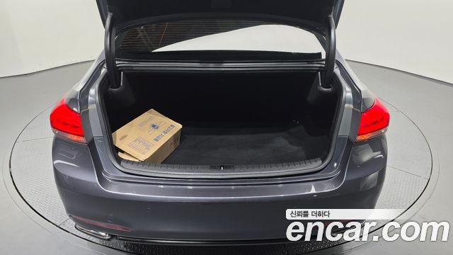 Hyundai Genesis 2016 — photo 30