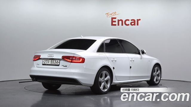 Audi A4 2015 — photo 2