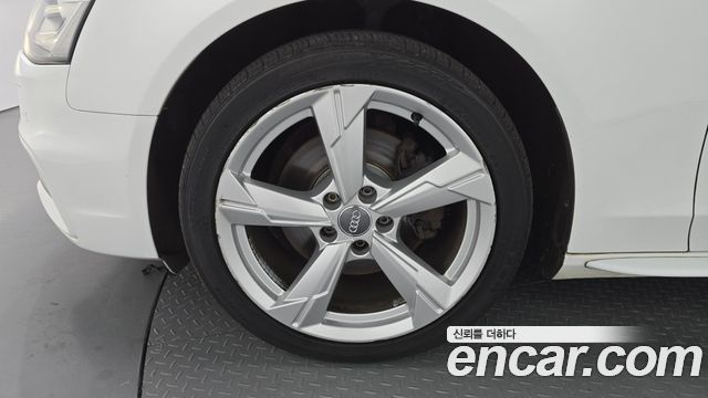 Audi A4 2015 — photo 5