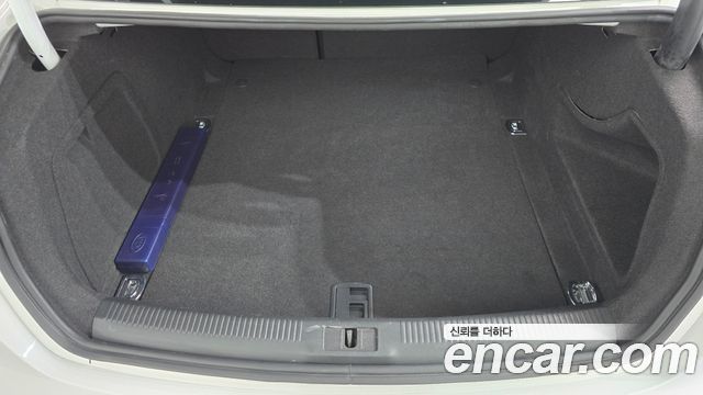 Audi A4 2015 — photo 16