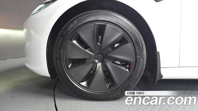 Tesla Model 3 2024 — photo 5