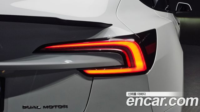 Tesla Model 3 2024 — photo 9